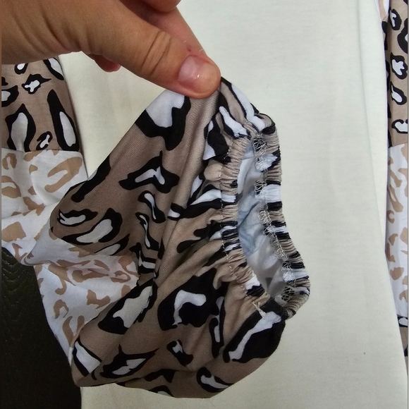 Leopard print Top off white and tan taupe 1 Large left Brand new boutique - Picture 8 of 11